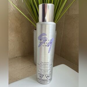 MONAT STUDIO ONE The Champ Conditioning Dry Shampoo New